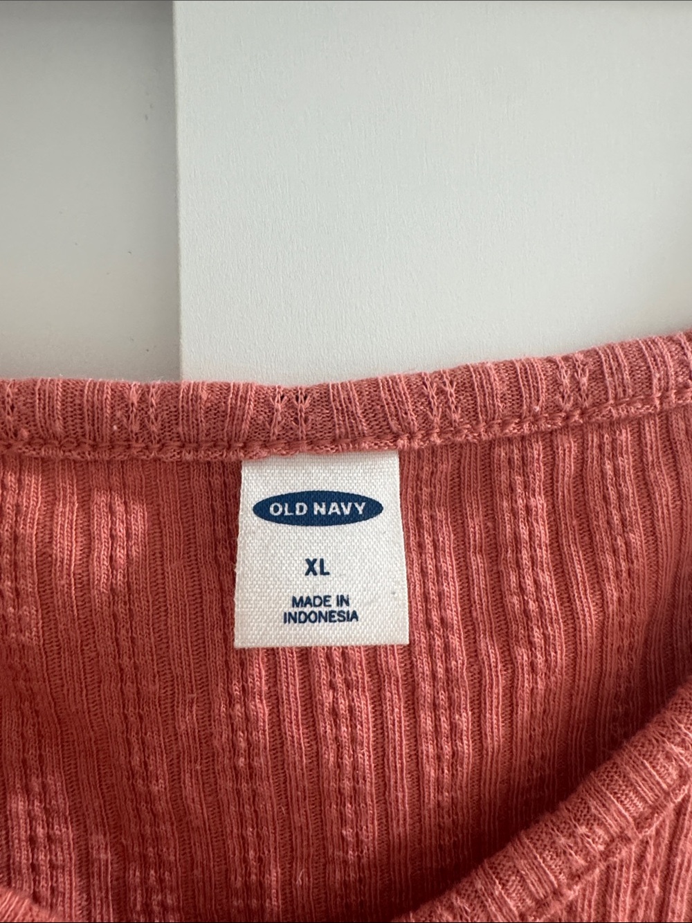 Old Navy Coral Ribbed Flowy Tank Top - Picture 2 of 3